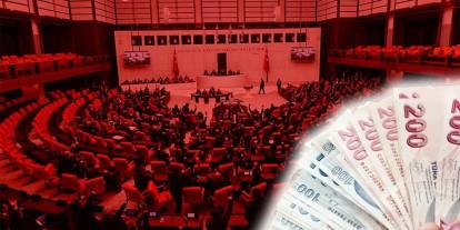 Cem Küçük bile karşı çıkmıştı: Üst düzey bürokratlara seyyanen zam iptal edildi