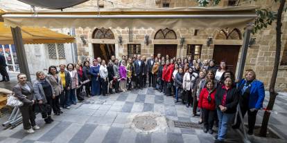 Vahap Seçer kadın muhtarlarla buluştu: “Dilimiz hep kardeşçe ve kapsayıcı”