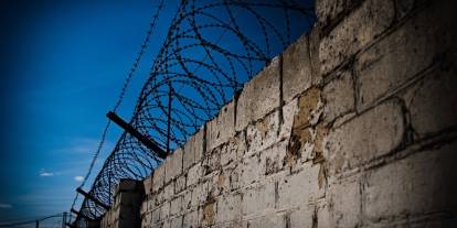 Sivas'ta cezaevi nakil aracı kaza yaptı: 2'si ağır 9 yaralı!