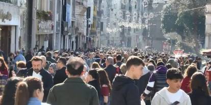 Güvencesizlik ve yoksulluk tetikliyor, nüfus krizi derinleşiyor: Türkiye'de Doğurganlık hızı hızla düşüyor