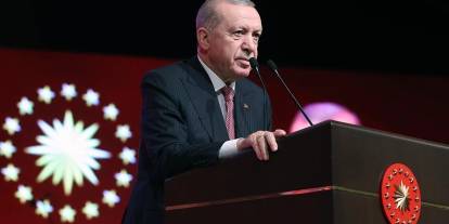 Erdoğan'dan Özgür Özel'e: Suç örgütüne posta güvercinliği yapıyor