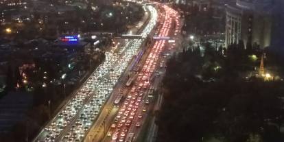 Dünyanın en yoğun trafiğine sahip kenti: İstanbullular ömürlerinden kaç günü trafikte kaybediyor?