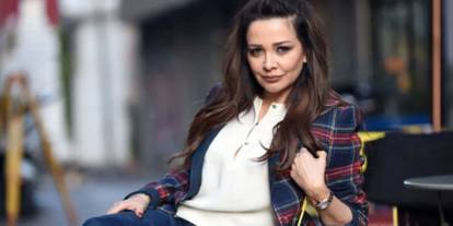 Evrim Akın sunucusu olduğu ev gezmesi programından gönderildi