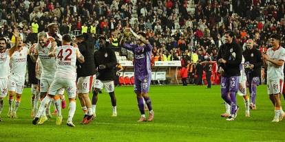 Galibiyetteki transfer mesajları