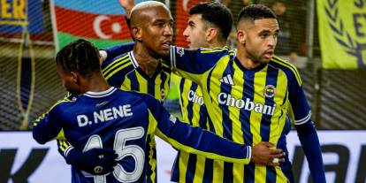 Fenerbahçe, Kadıköy'de 4 golle kazandı: Yeniden ikinci sıraya yükseldi
