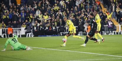 İçerde 4 dışarda 4…