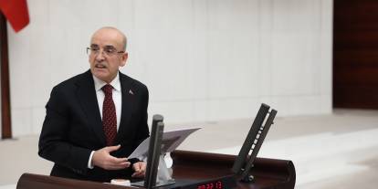 Bakan Şimşek ile vekiller arasında vergi borcu tartışması: "Vergi silinmiyor, uzlaşma müessesesi var"