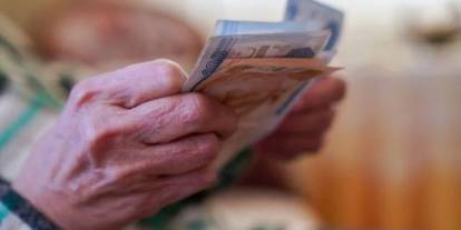 Resmi Gazete'de yayımlandı: Emekli olmak zorlaştırıldı, aylıklardan kesinti dönemi başladı