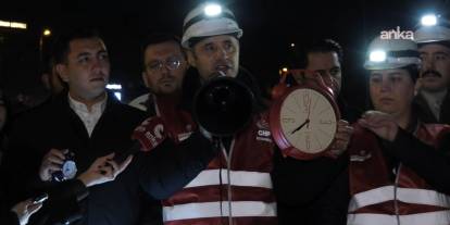 Beşiktaş'ta el fenerli, gaz lambalı "zifiri karanlık" protestosu!