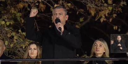 Özgür Özel işçilere ve emeklilere seslendi: 'Hepinizi direnmeye davet ediyorum!'