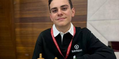 Büyükusta Ediz Gürel, 'Dünya Yıldırım Şampiyonu'