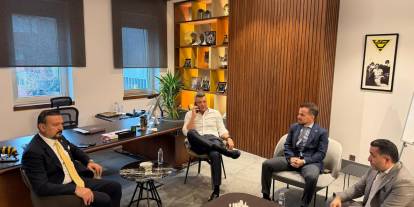 Sadettin Saran makam odasından fotoğraf paylaştı: Görevimizin başındayız