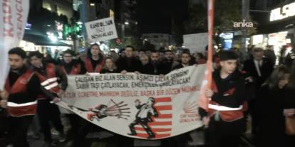 CHP'li gençler, Kadıköy’de asgari ücreti protesto etti: "Genel grev, genel direniş!"