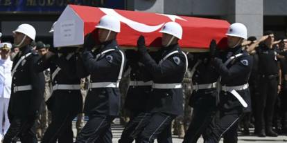 Özgür Özel: "Milletimizin başı sağ olsun"