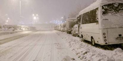 Anadolu Otoyolu ve D-100’ün Düzce–Bolu kesimi ağır taşıt trafiğine kapatıldı!