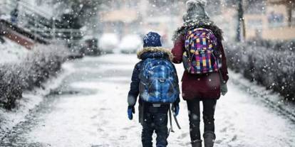 Türkiye yeni yılı karla karşıladı: 30'dan fazla ilde okullar tatil edildi