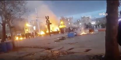 İran’daki ekonomi protestoları büyüyor: En az 7 kişi öldü!