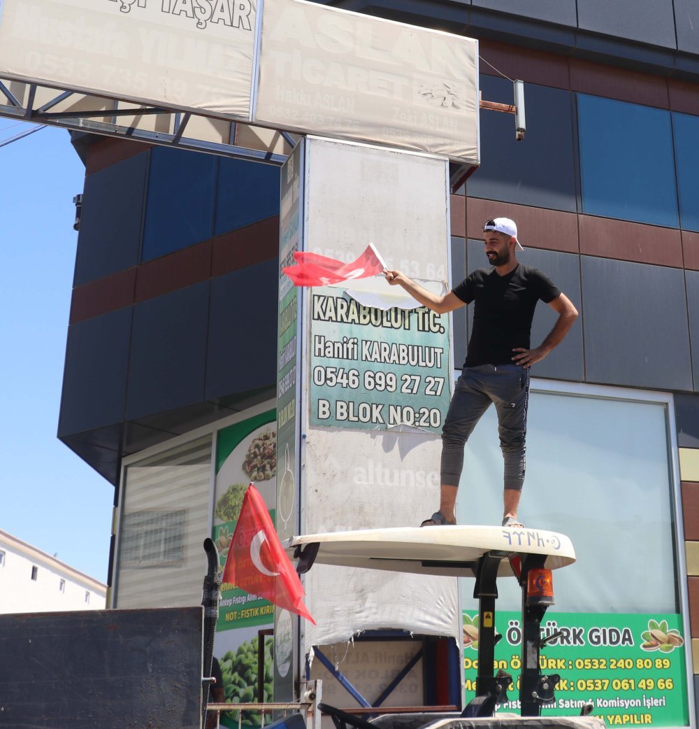 Gaziantep'te üreticilerden düşük fiyatlı fıstık eylemi