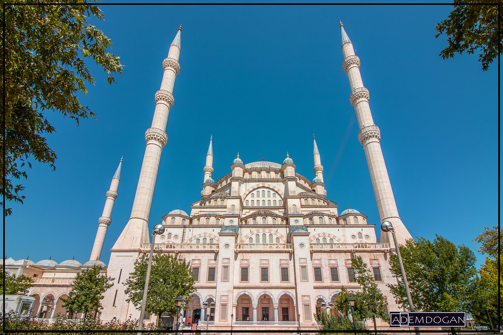 adana-sabanci-merkez-camii.jpg