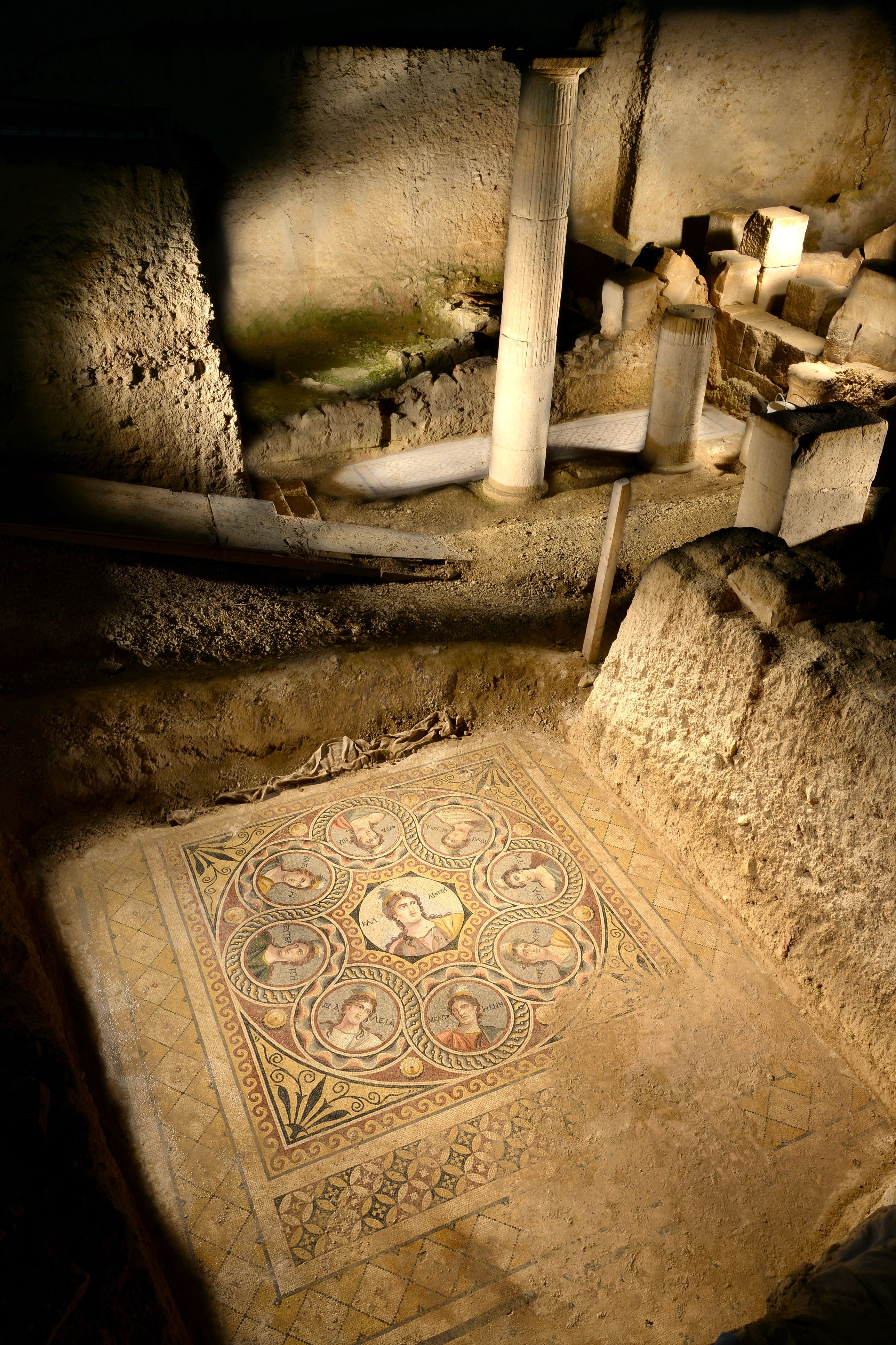 zeugma-muzalar-1.jpg