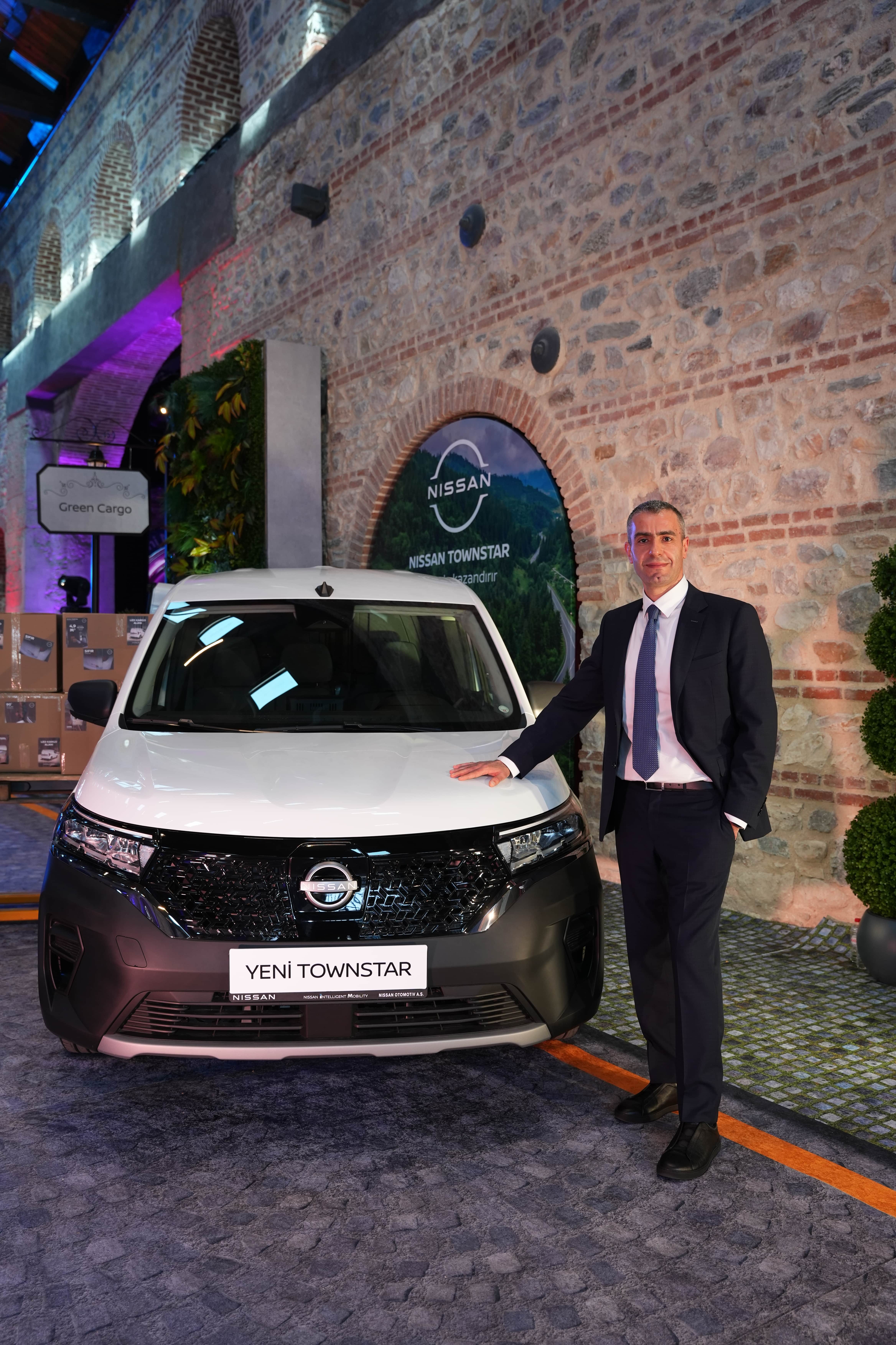 nissantownstar.jpeg