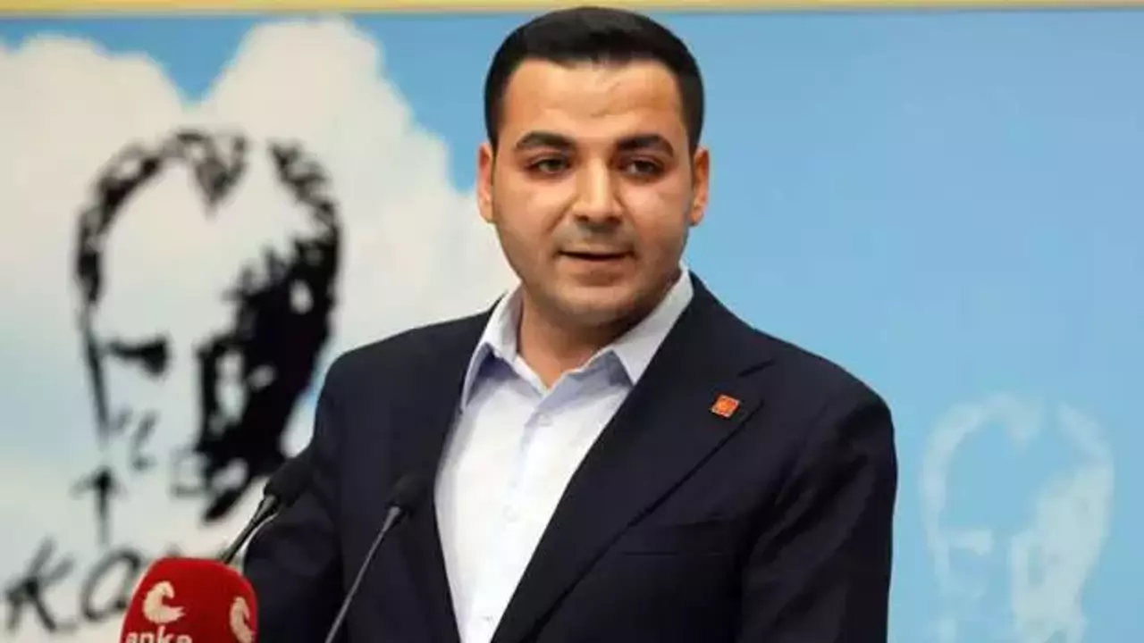 chp-genclik-kollari-genel-baskani-cem-aydin.webp