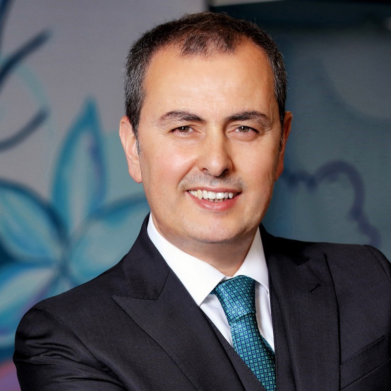 isbank-gm-hakan-aran.jpg