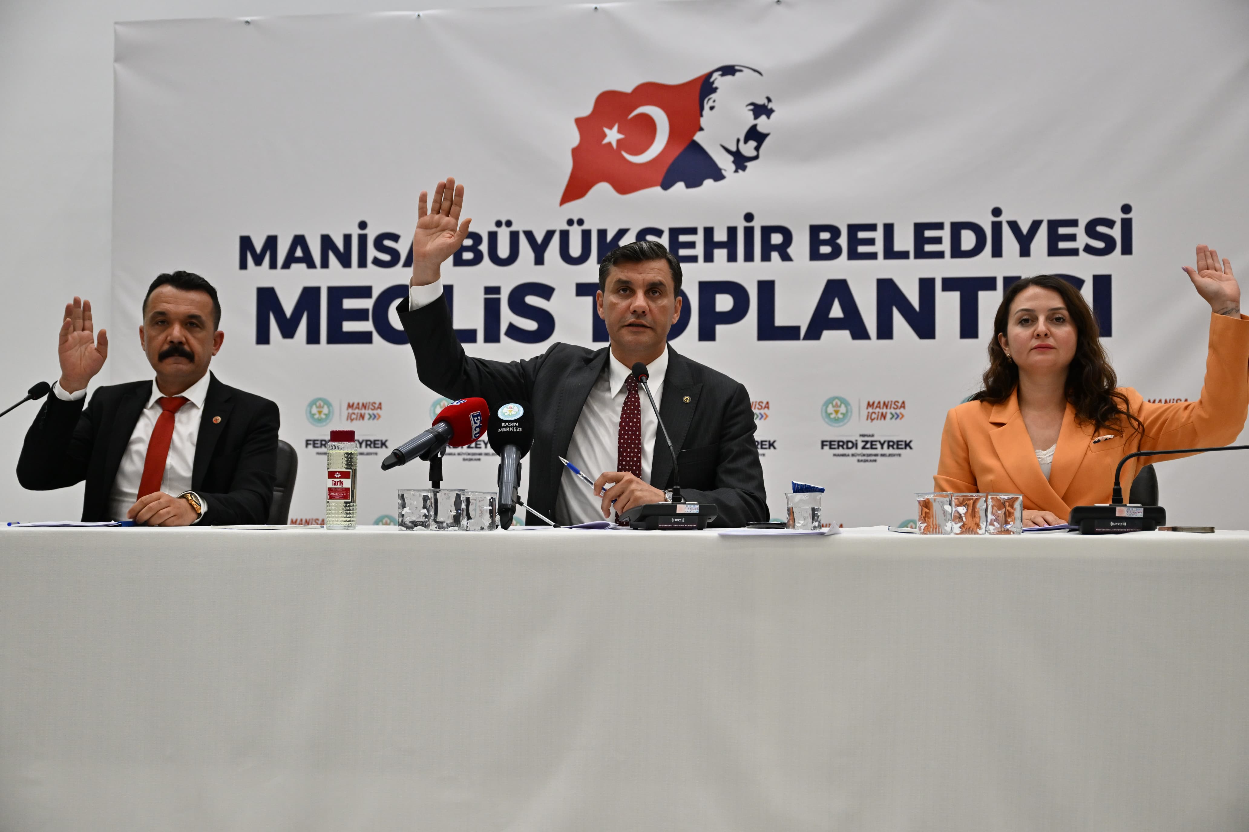 buyuksehir-meclisi-maden-faciasinin-yil-donumunde-somada-yapildi-1.jpeg
