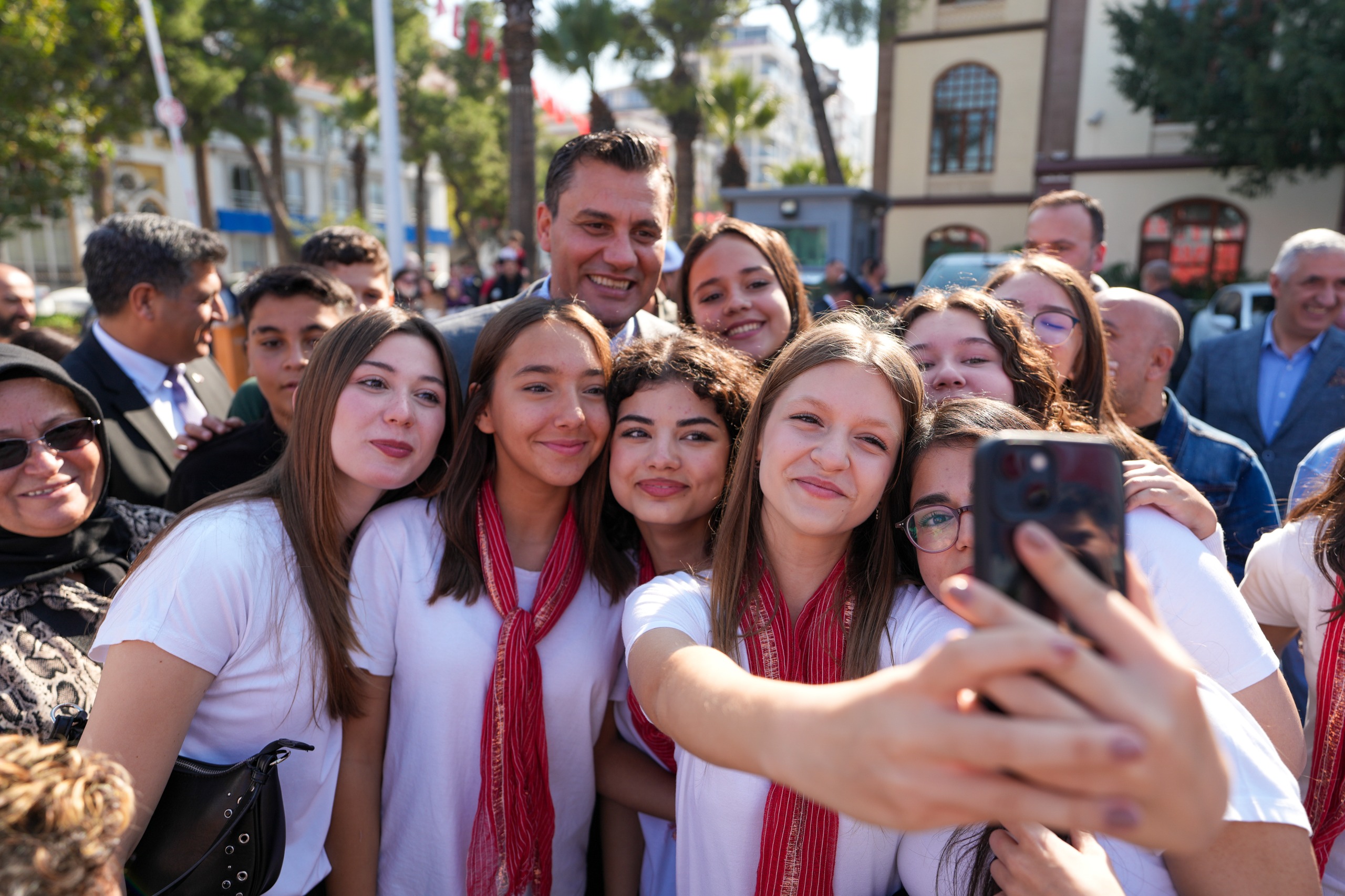 baskan-ferdi-zeyrekten-19-mayis-mesaji-2.jpeg