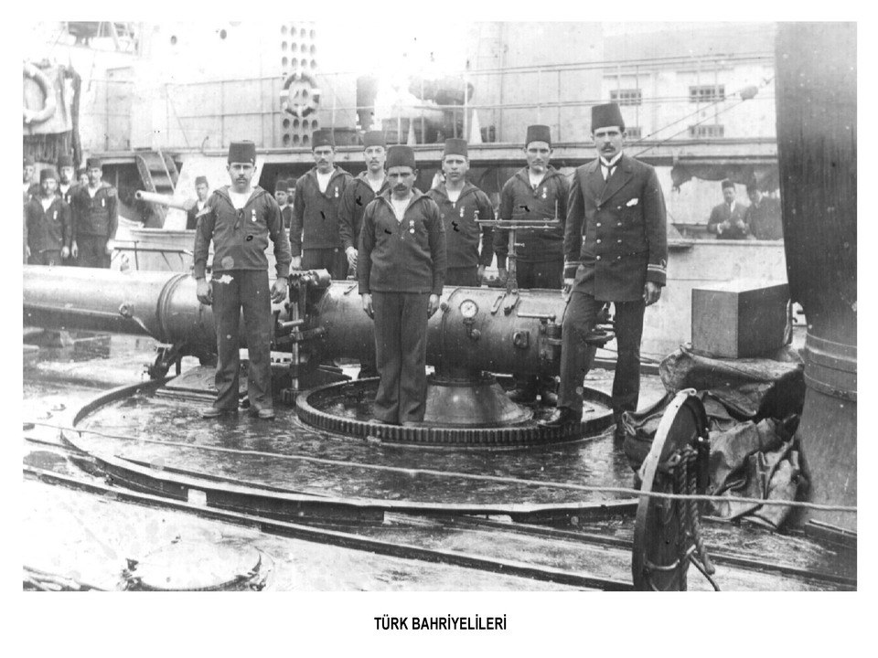 muavenet-i-milliyenin-450mmlik-torpilatari-ve-denizciler.jpg