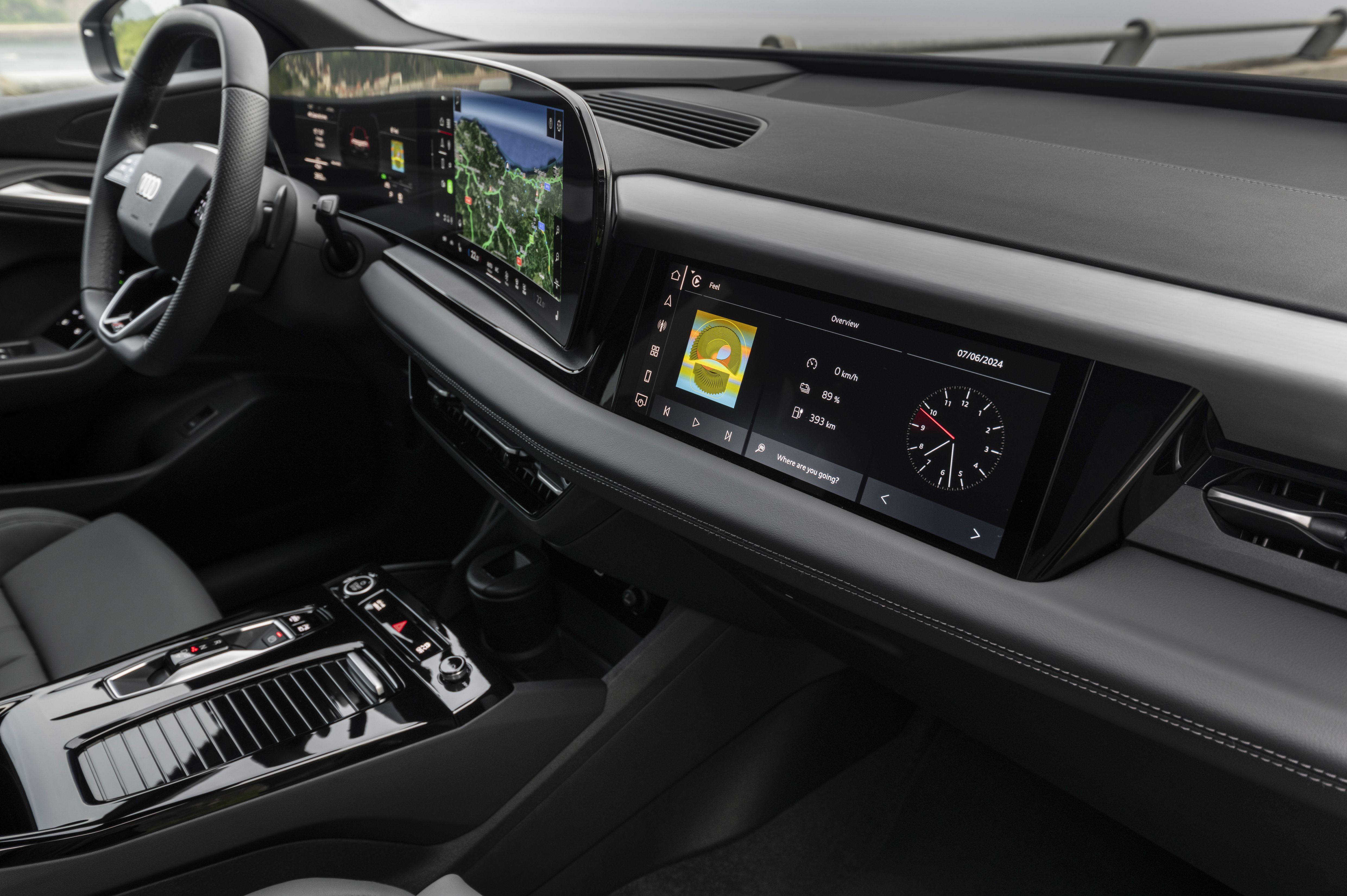 1747810712-audi-q6-suv-e-tron-11.jpg