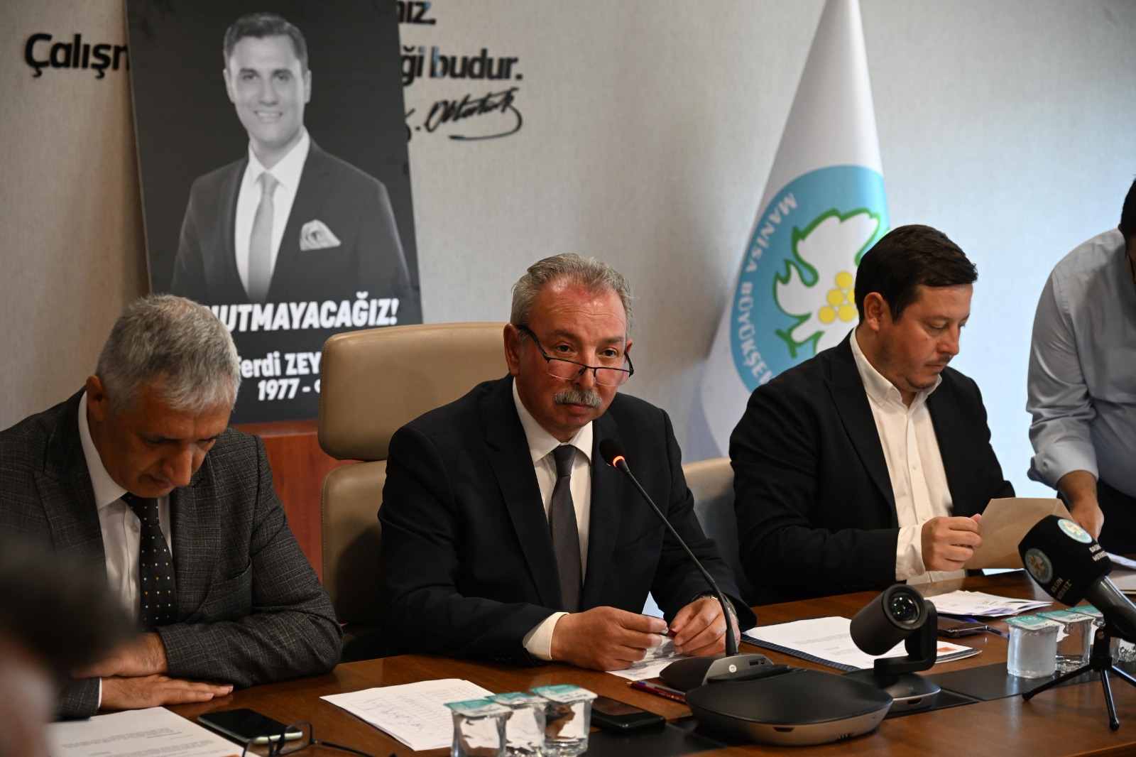 jeopark-belediyeler-birliginin-yeni-baskani-besim-dutlulu-oldu-1.jpeg