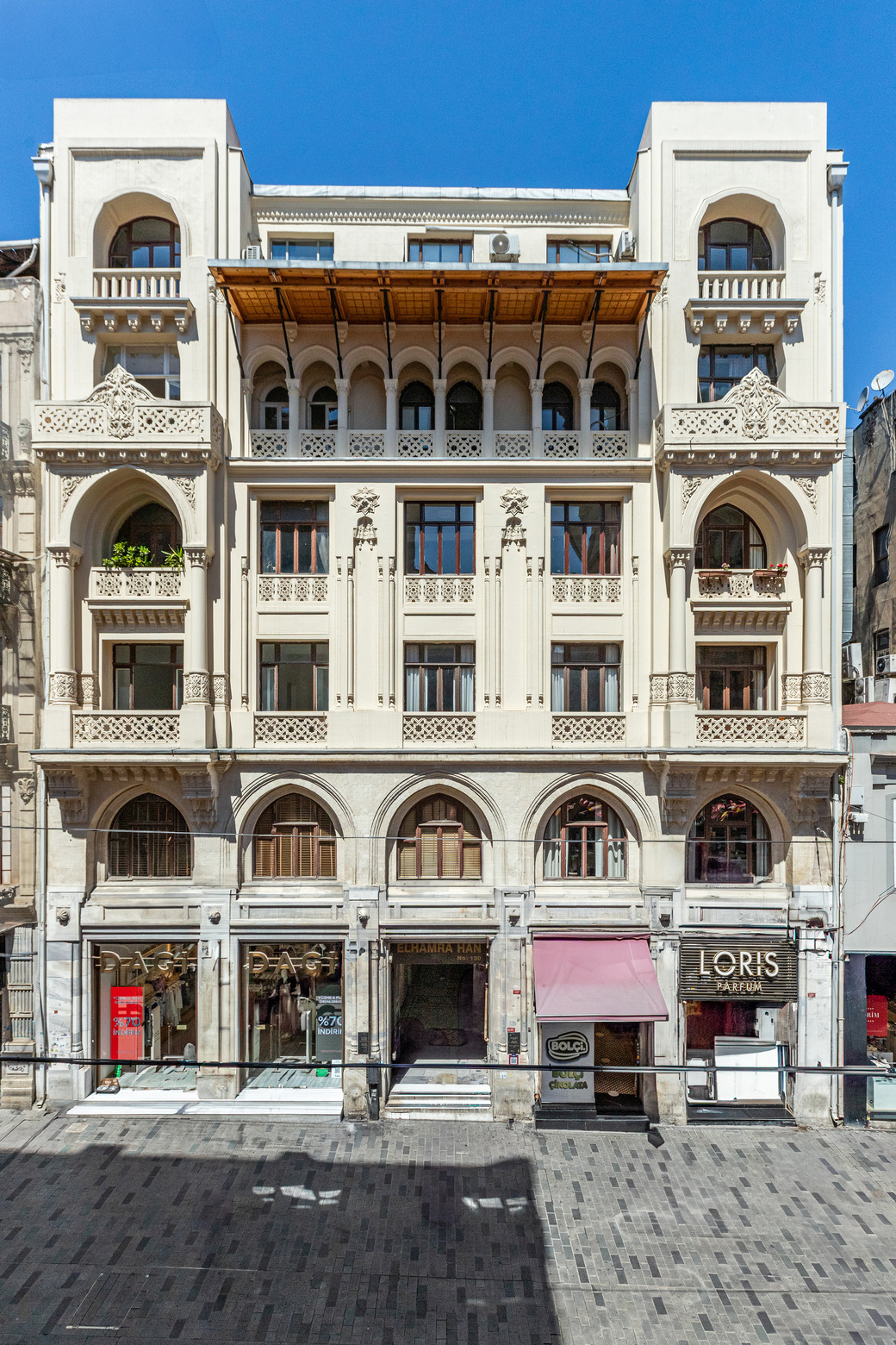 elhamra-han2.jpg