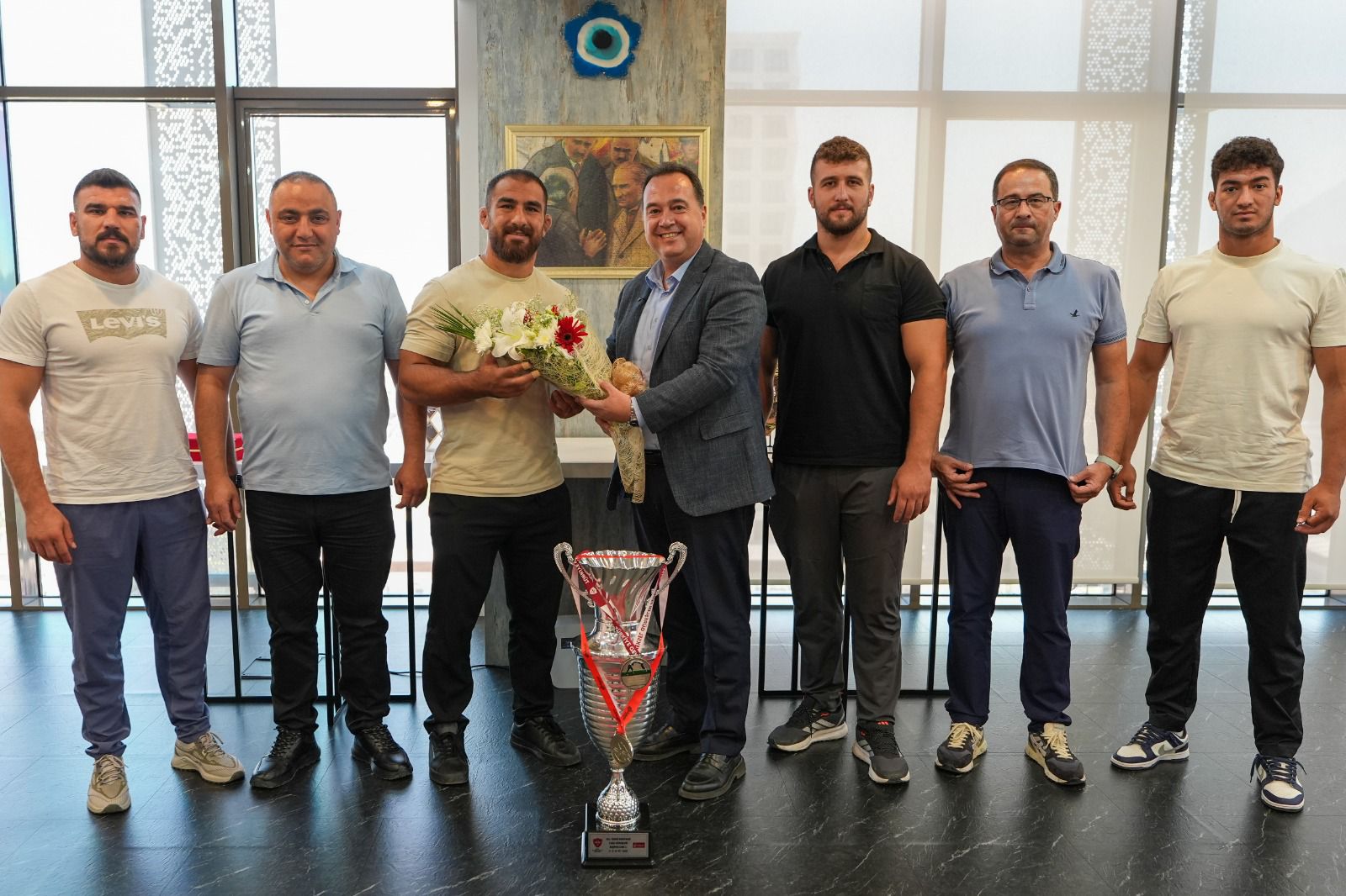 kirkpinar-finalisti-feyzullah-akturkten-baskan-dutluluya-sampiyonluk-sozu-2.jpeg