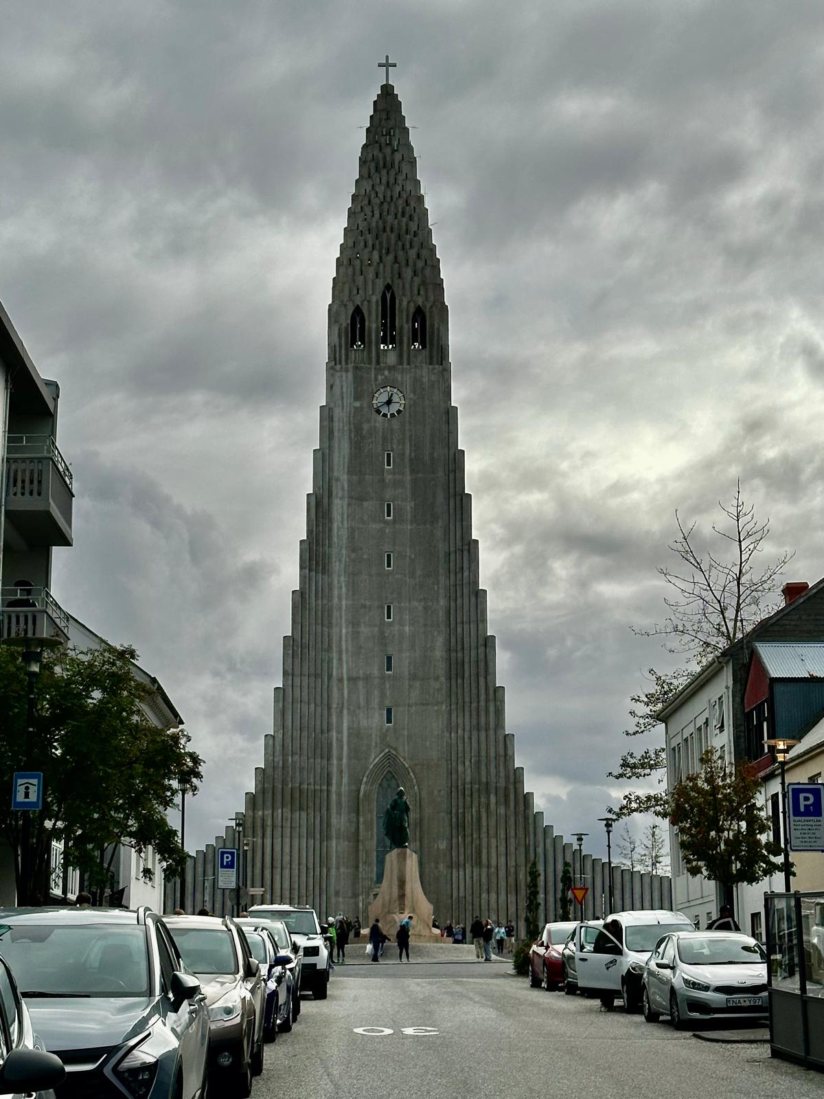 reykjavik-hallgrimskirkja1.jpg