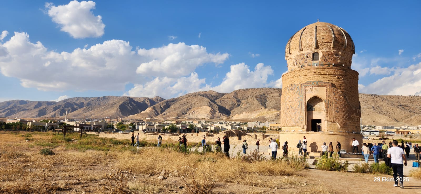 batman-hasankeyf-zeynel-bey-turbesi-001.jpg