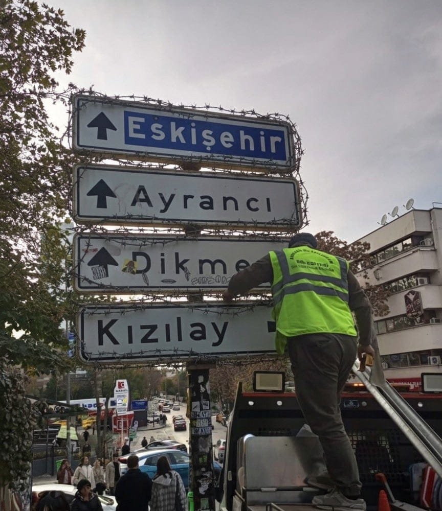 kizilay-tabelasi.jpg