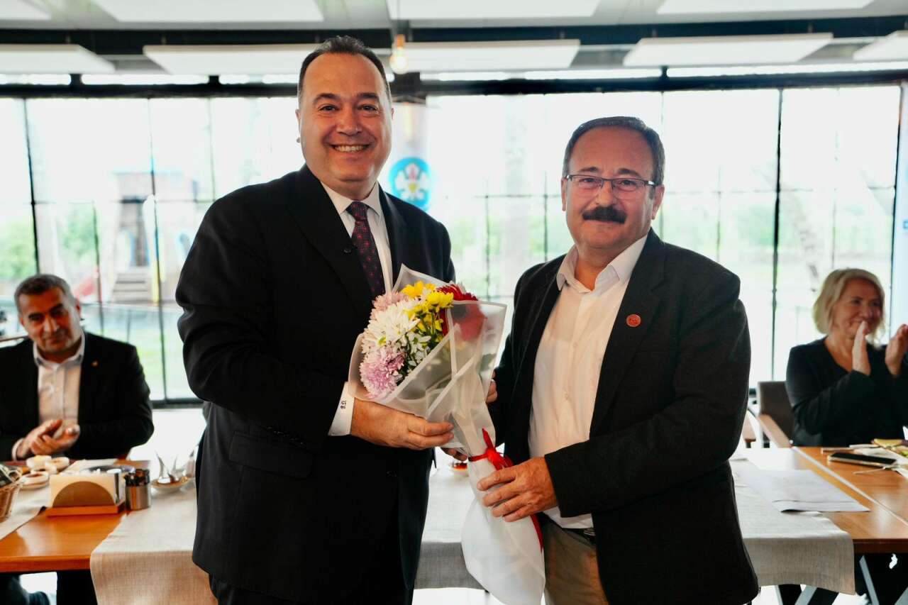 manisamizin-tum-ilceleri-hak-ettigi-hizmetleri-alacak-1