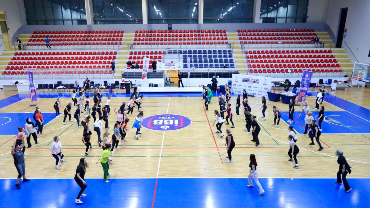 8mart-grupdersleri-5