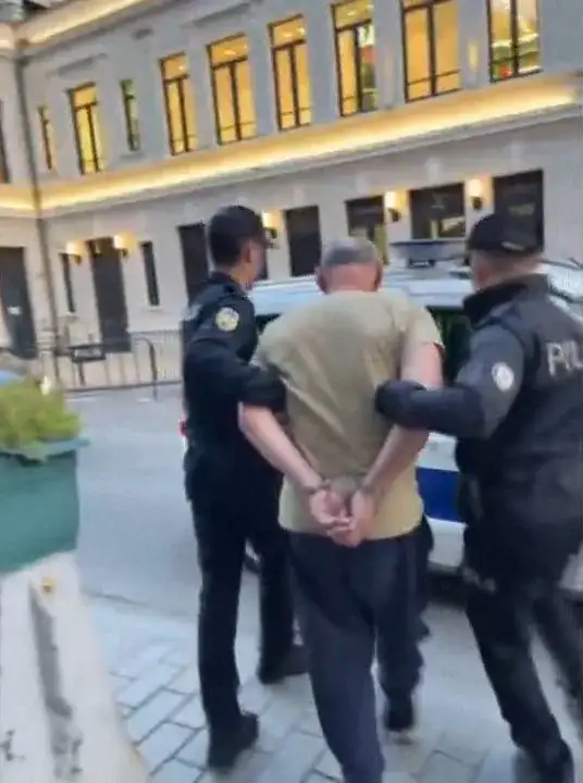 istanbul-tophane-cesmesinin-yandigi-a-1203038-357693