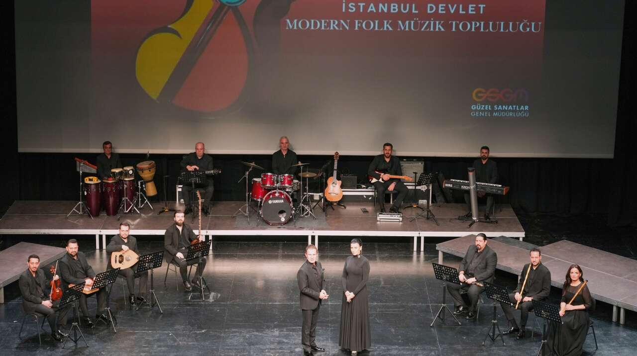 turk-muziginin-muazzez-sesi-muazzez-abaci-anisina-2