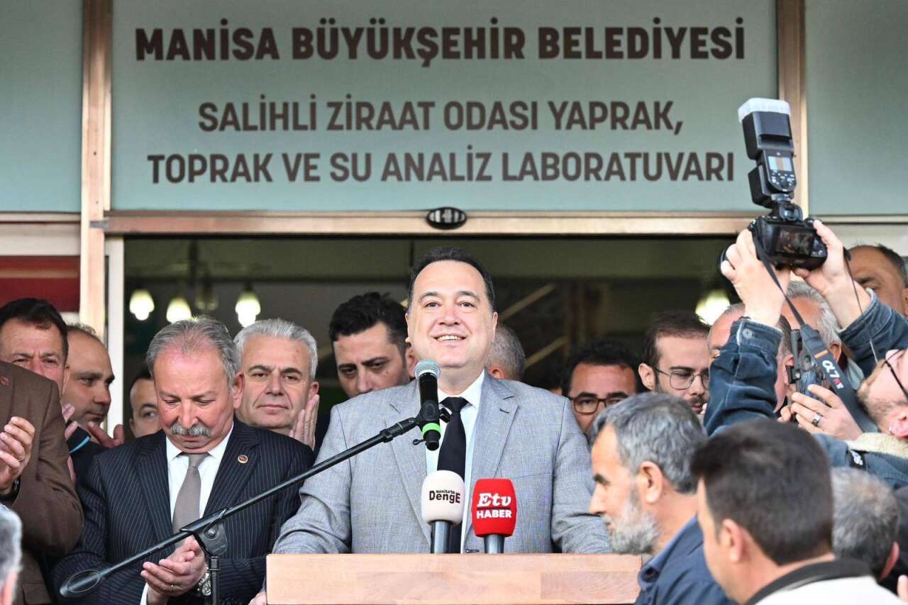 yaprak-toprak-ve-su-analiz-laboratuvari-salihlide-acildi-1