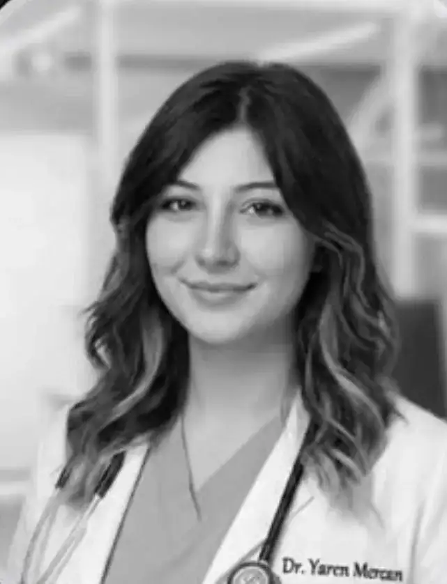 motosikletli-tip-ogrencisi-otomobille-c-1222684-363550