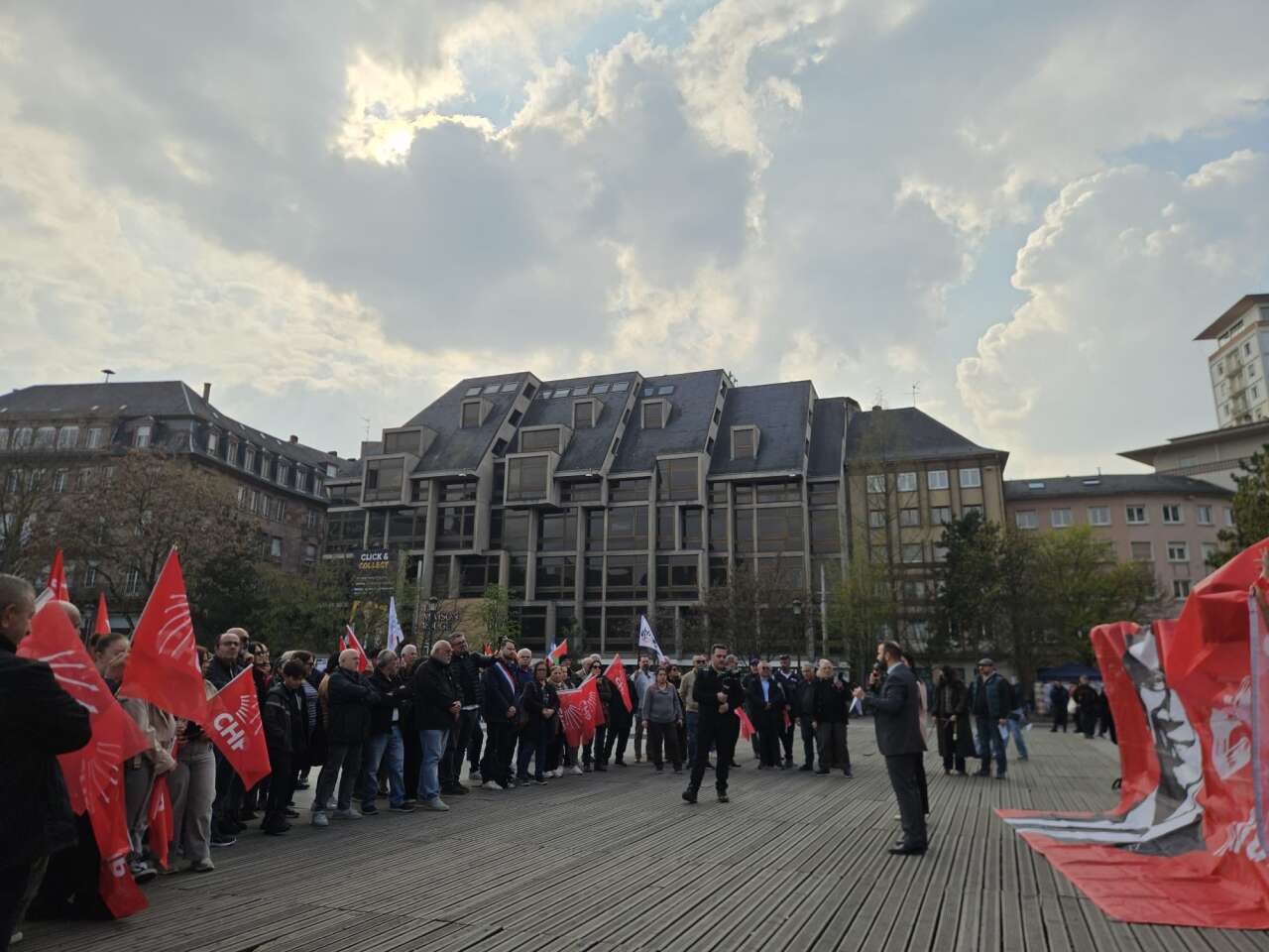 whatsapp-image-2026-03-22-at-12-01-35-1