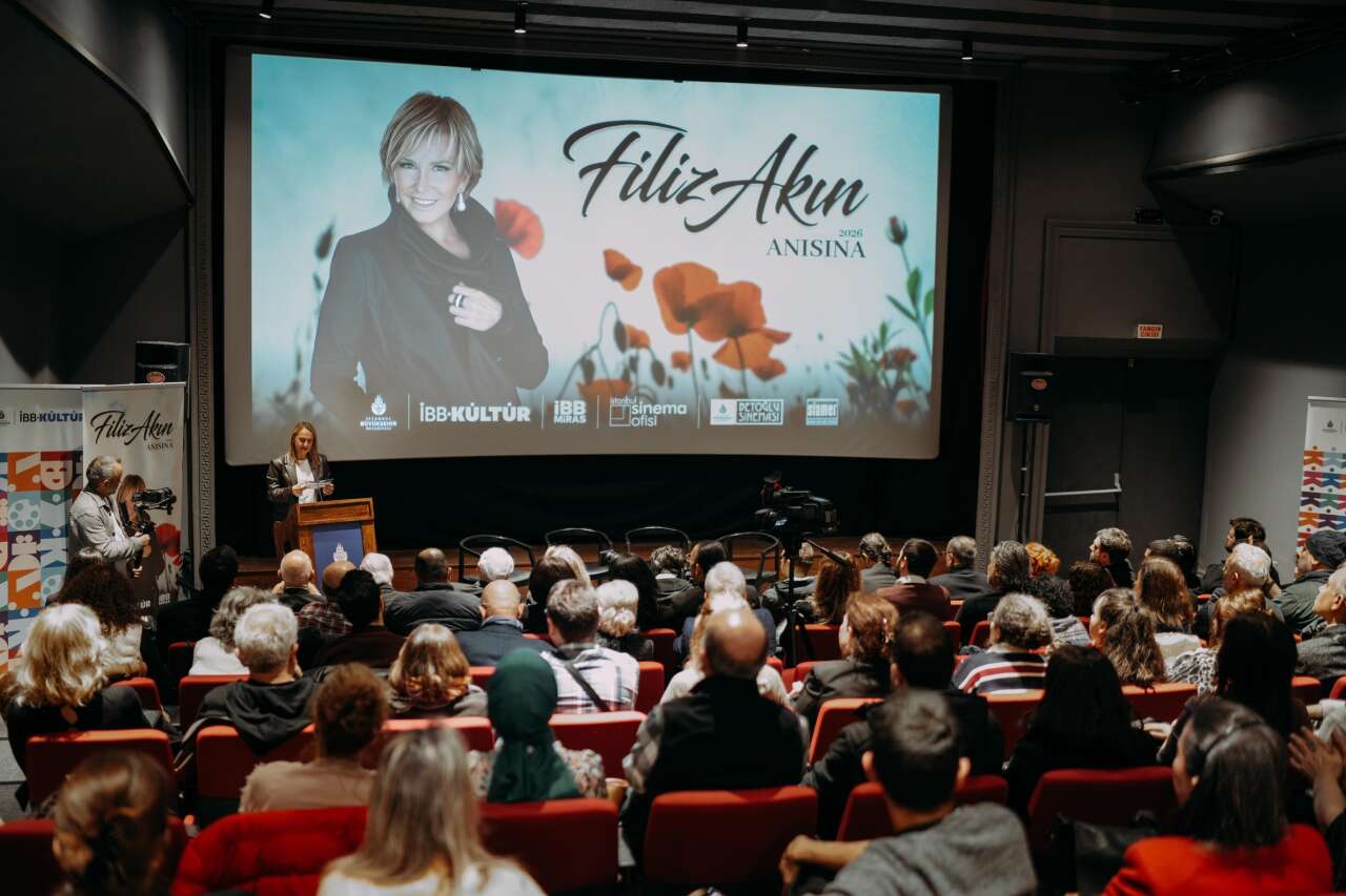 ibb-kultur-beyoglu-sinemasi-filiz-akin-anma-etkinligi-yapildi-5