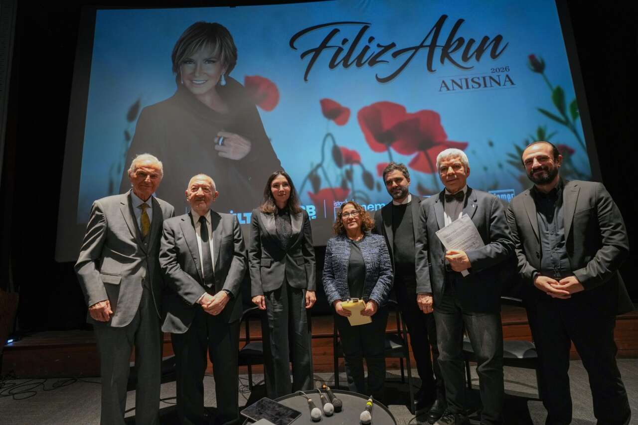 ibb-kultur-beyoglu-sinemasi-filiz-akin-anma-etkinligi-yapildi-8