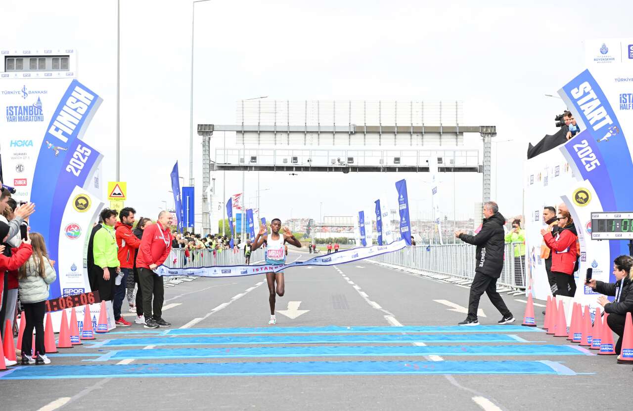 miriam-chebet-2025-ym-sampiyonu