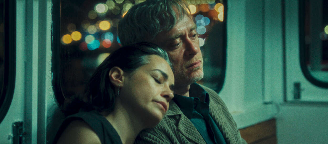 sari-zarflar-gelbe-briefe-11credits-ellaknorz-ifproductions-alamode-film