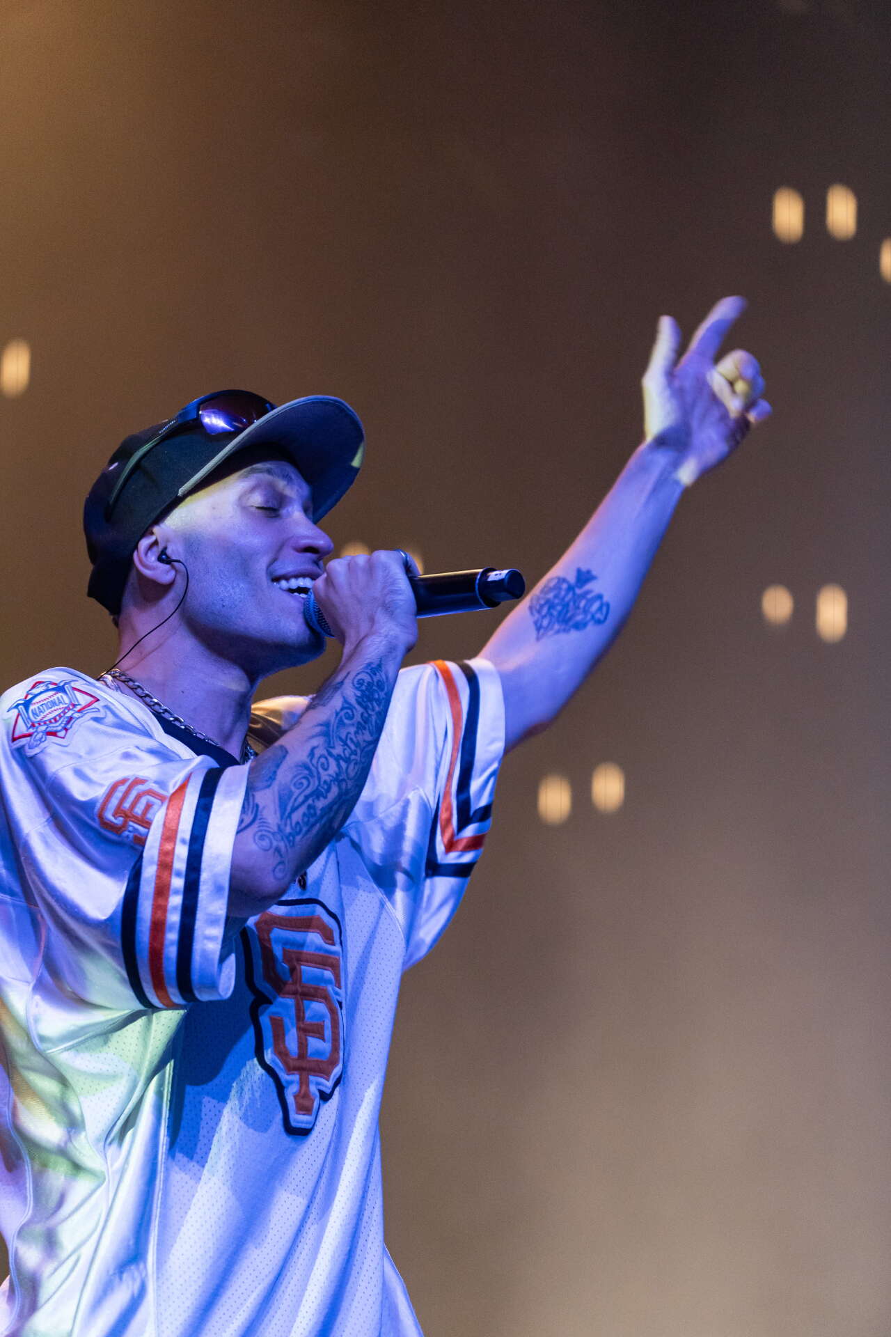 1775454779-jmr-115-1