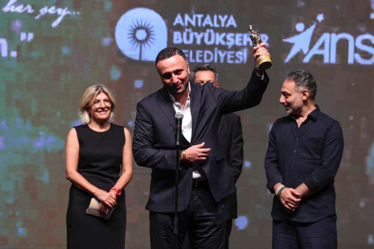 1eebce75-4169-4a91-9154-022dfc260a9c